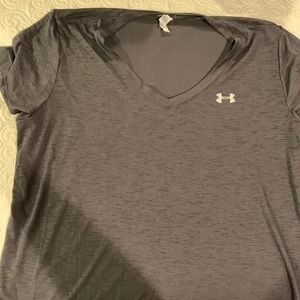 XLarge light weight women’s under armour shirt